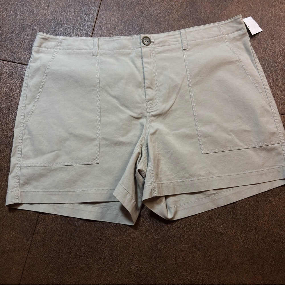 NWT Nordstrom Signature High-Rise Cotton Stretch Shorts in Beige SIZE 16